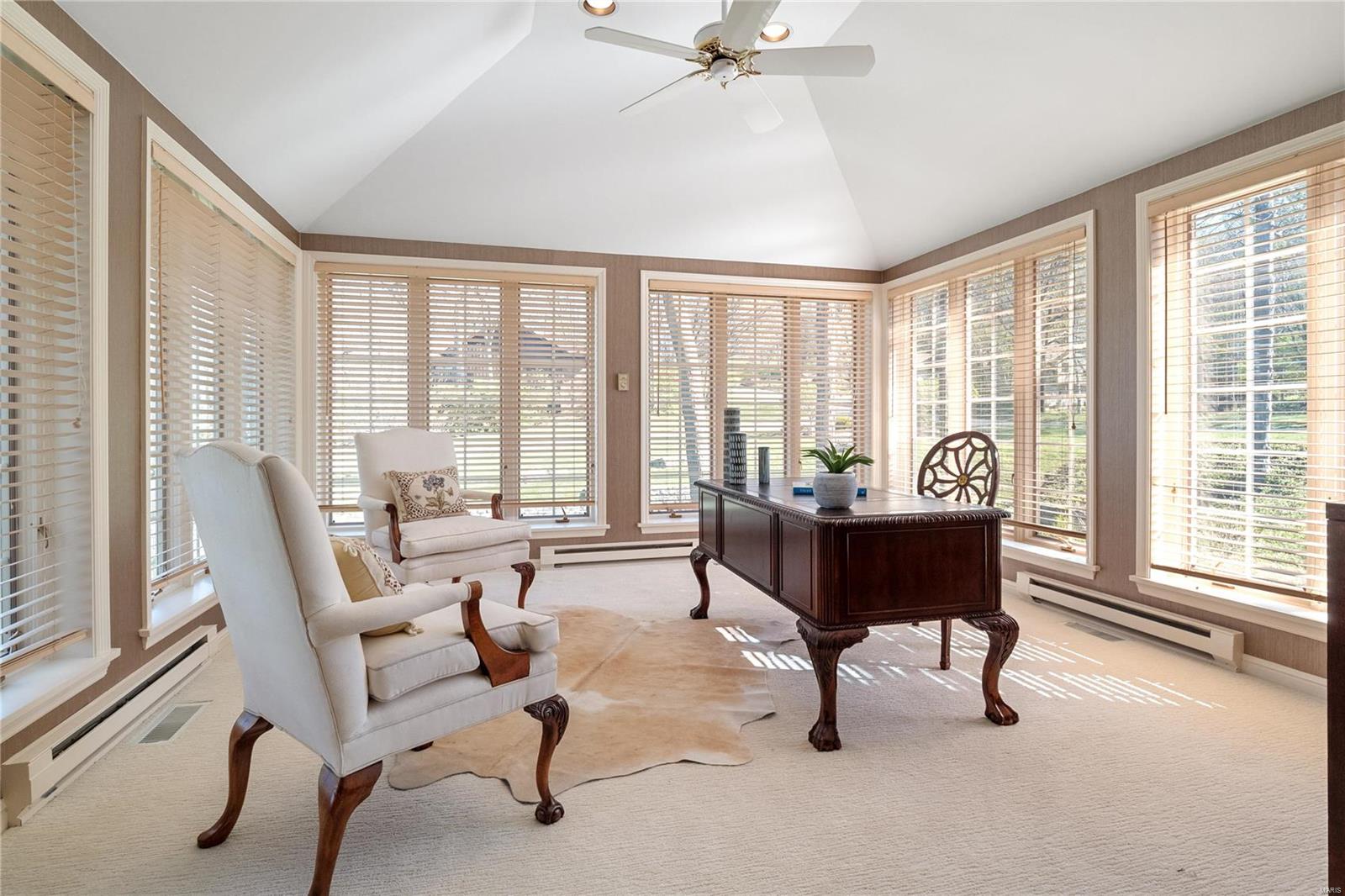 Ladue Downs - Residential