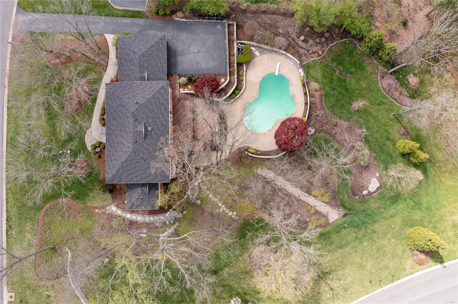 Ladue Downs - Residential