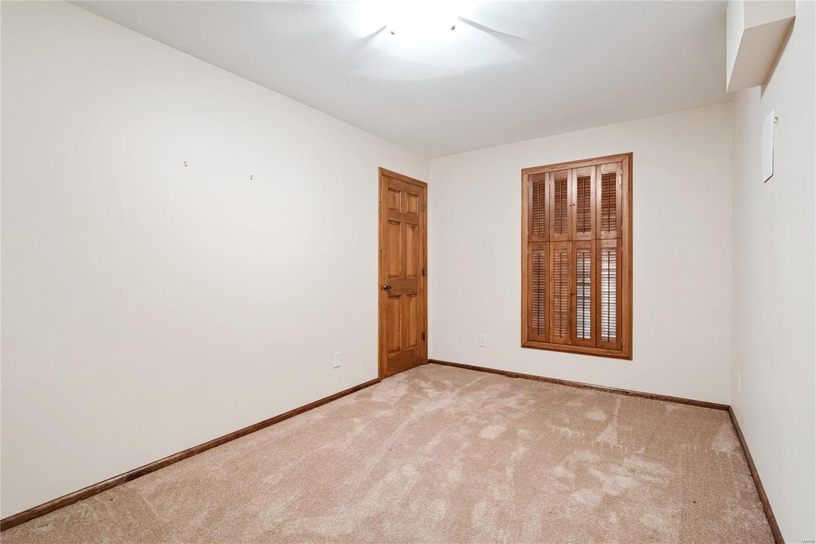 Ladue Downs - Residential