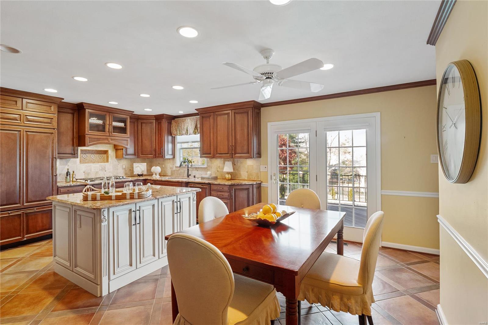 Ladue Downs - Residential