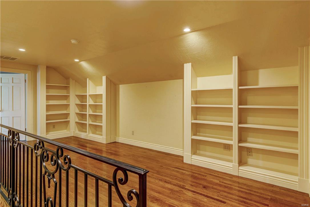 Ridgecreek - Residential