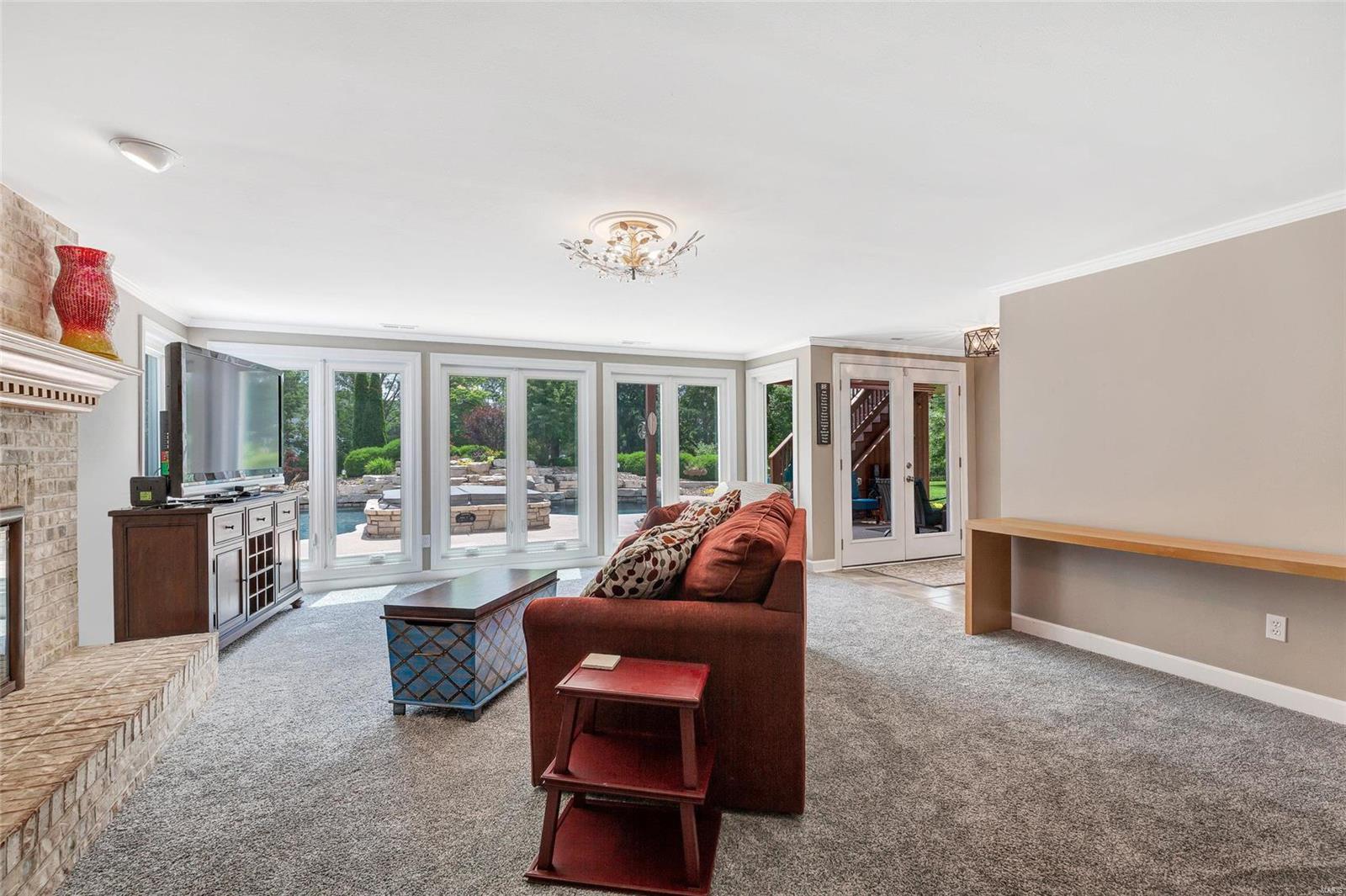 Pine Creek - Residential