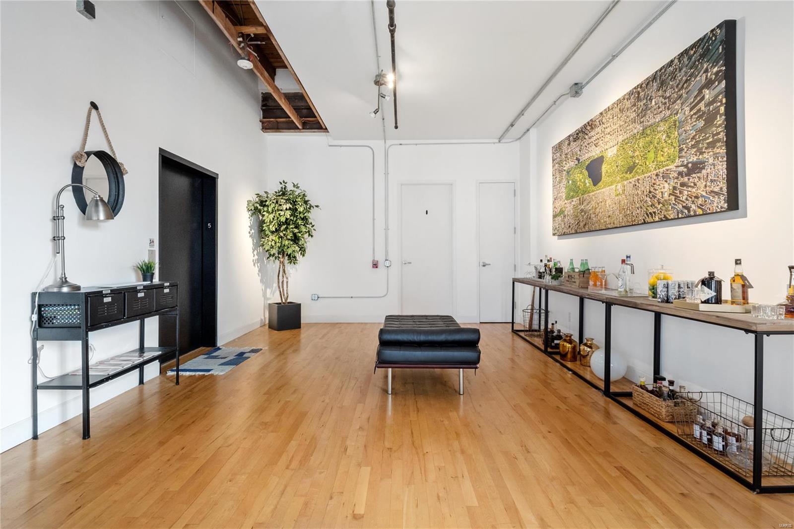 Alexander Lofts Bldg/Spool Thr - Residential