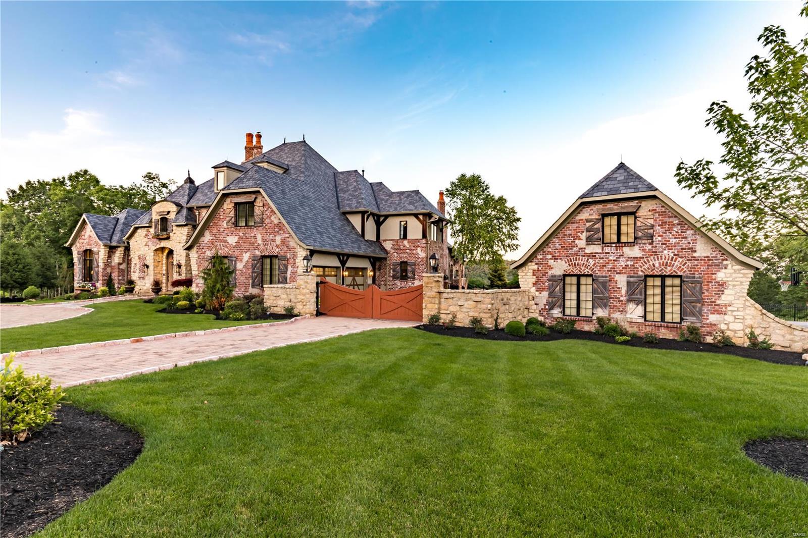 St Albans The Bluffs - Residential