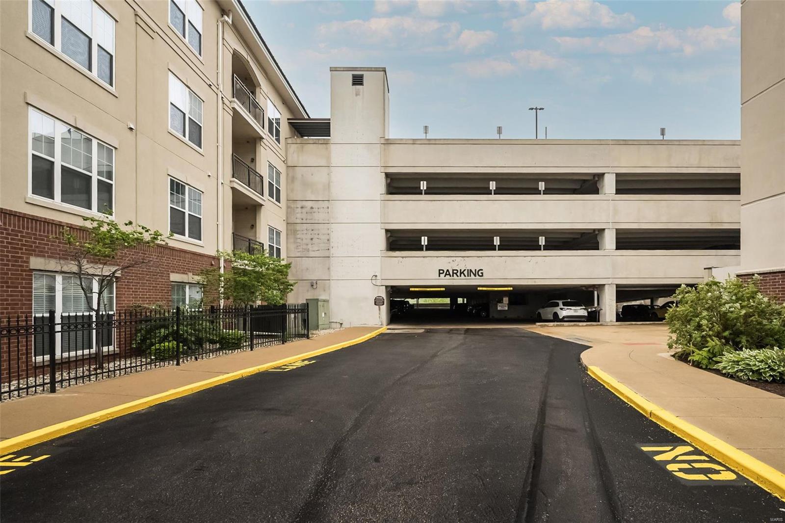 Hanley Station Condo - Residential