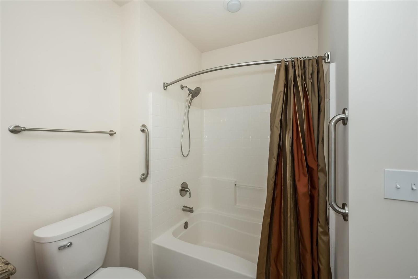 Hanley Station Condo - Residential