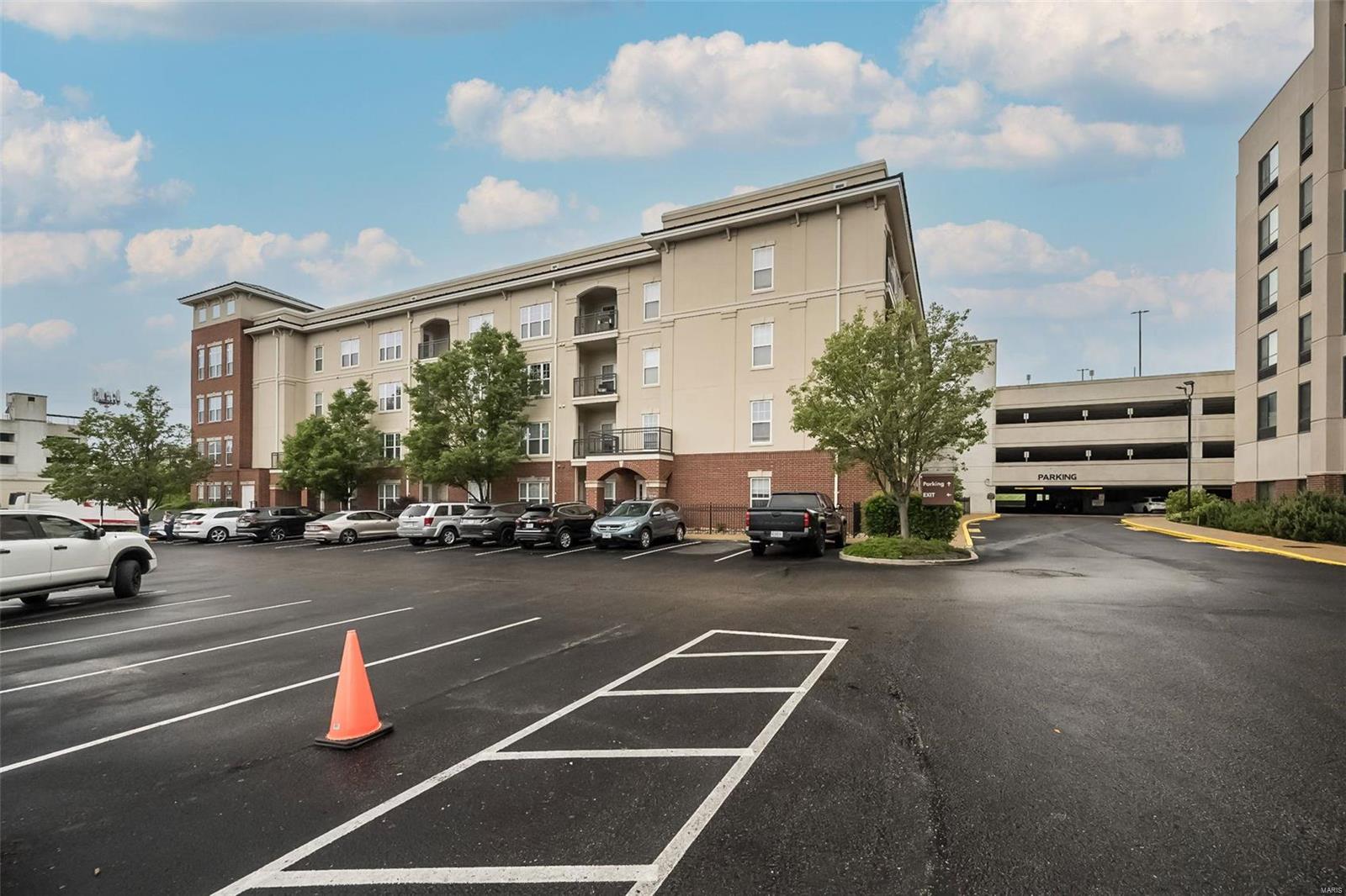 Hanley Station Condo - Residential