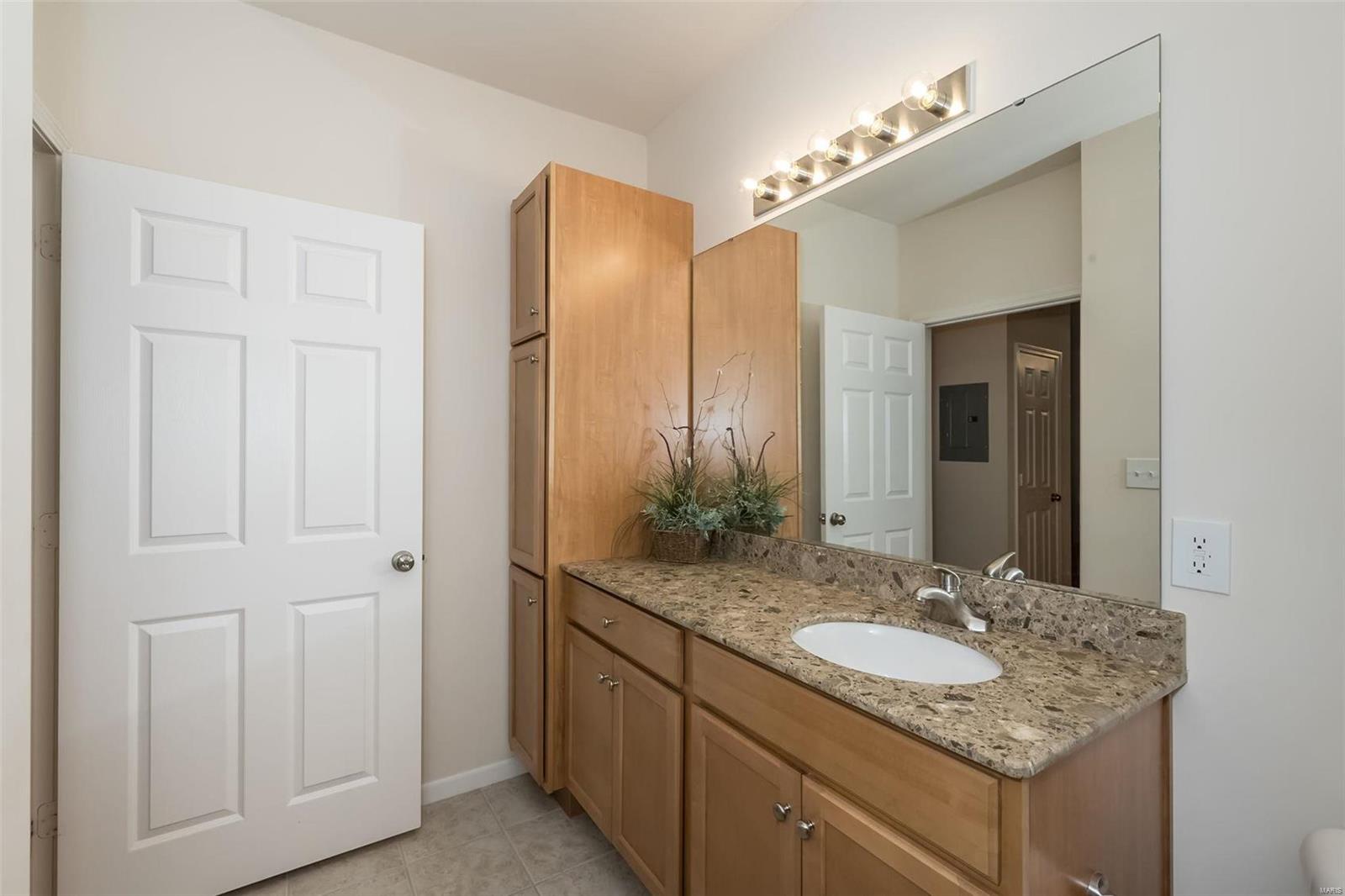 Hanley Station Condo - Residential