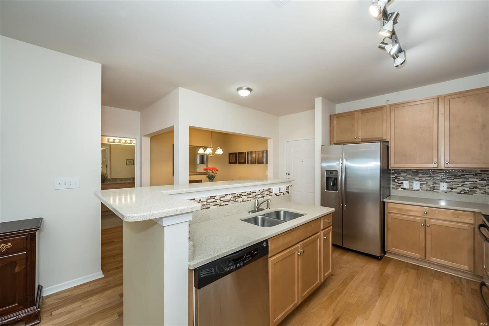 Hanley Station Condo - Residential