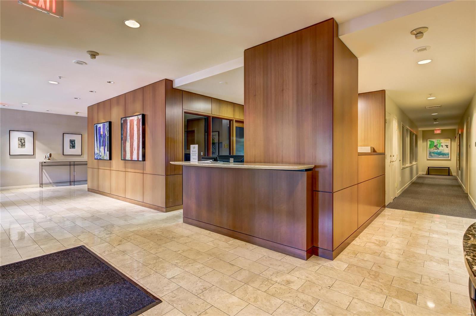 Residence At 800 S Hanley A Condo - Residential