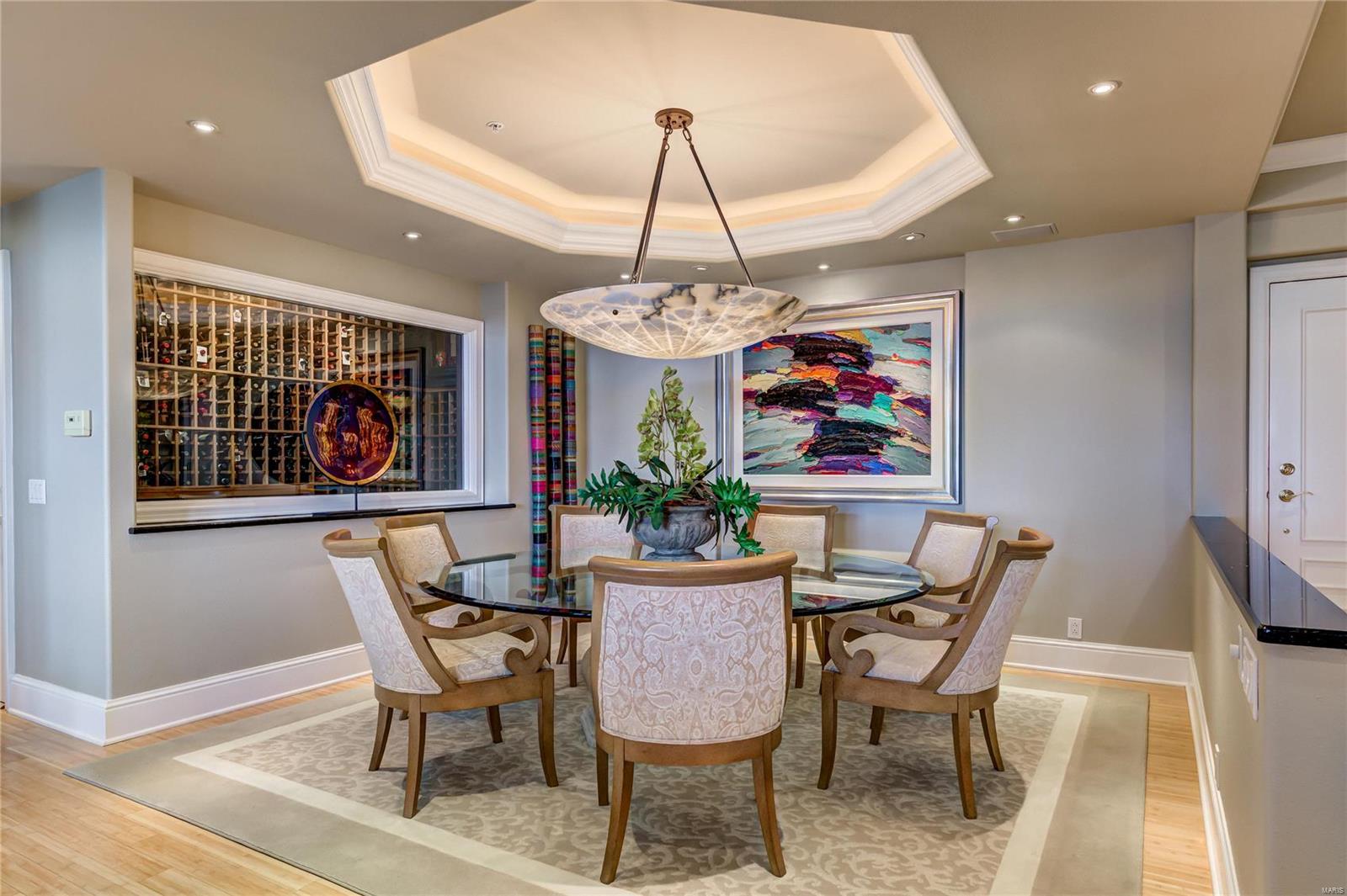 Residence At 800 S Hanley A Condo - Residential