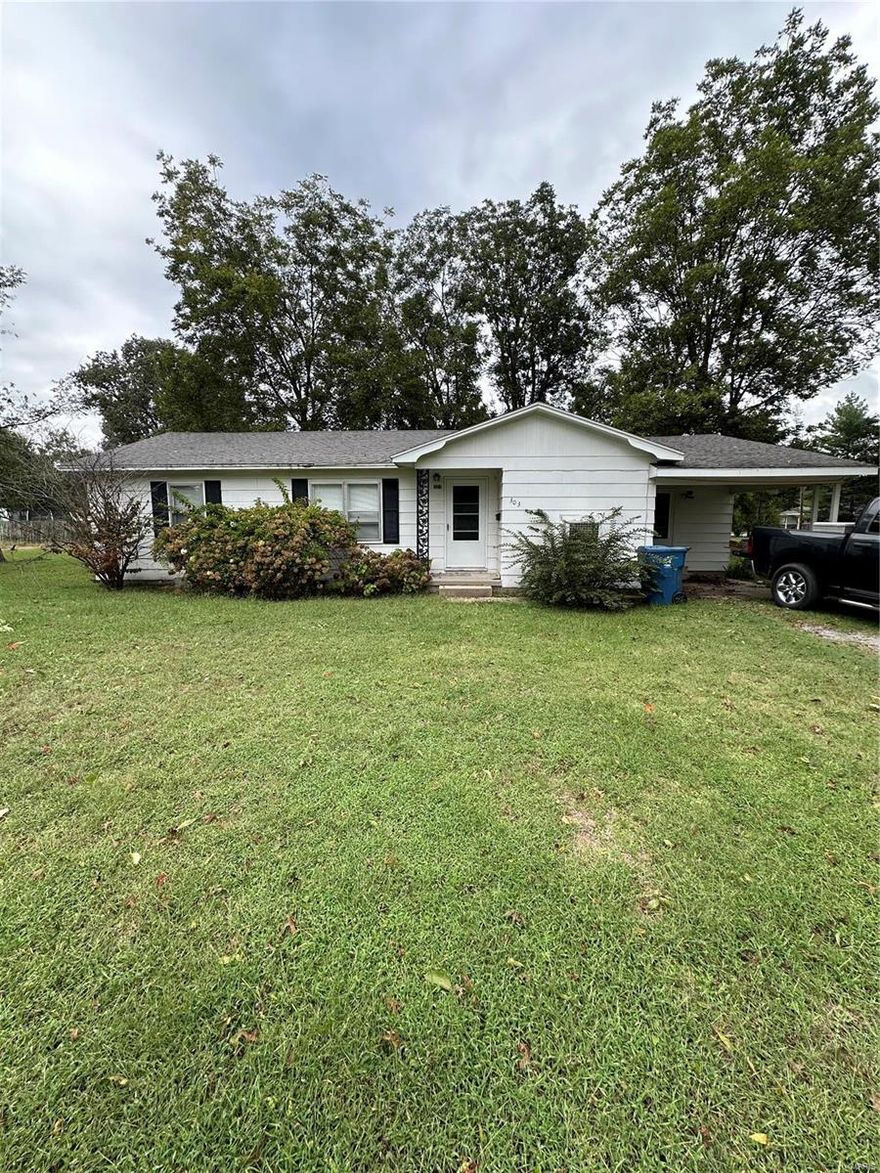 Looking for an affordable home that you can add your own personal touches to? This 3 bed 1 bath home is located in a good neighborhood just 2 blocks away from Kathy Simpkins park. Sitting on a large corner lot with a 12x16 shed, this property has lots of potential!