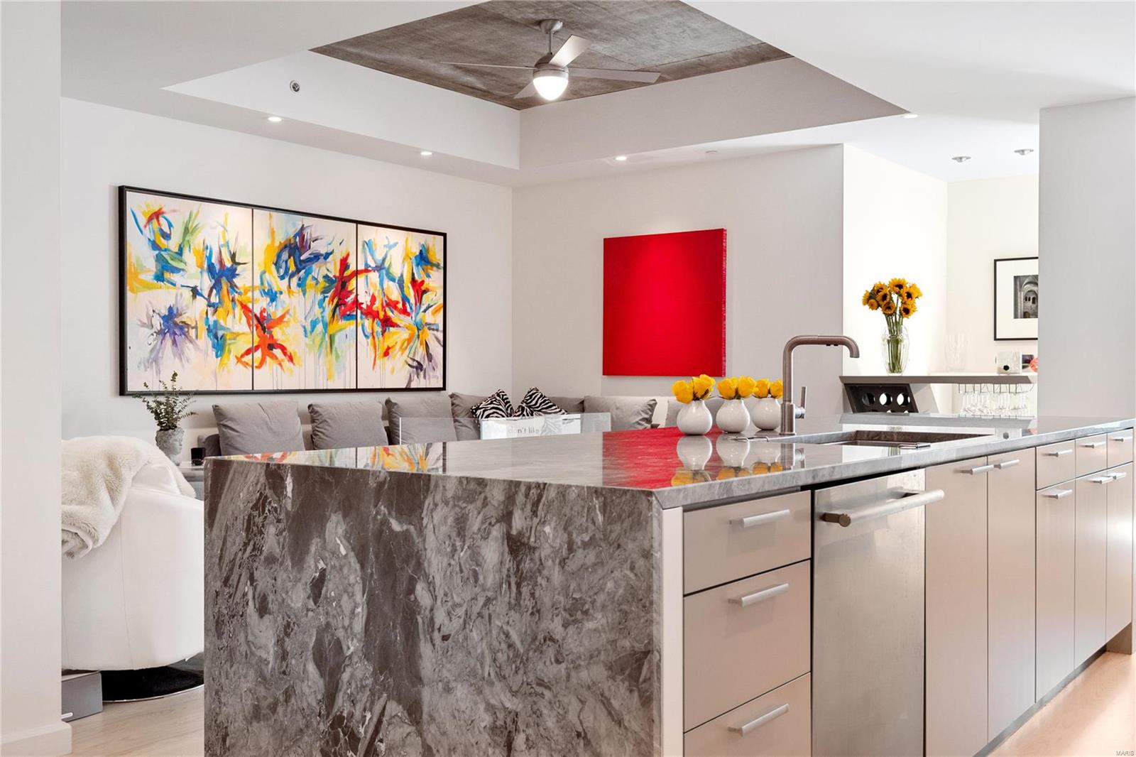 4545 Lindell Blvd - Residential