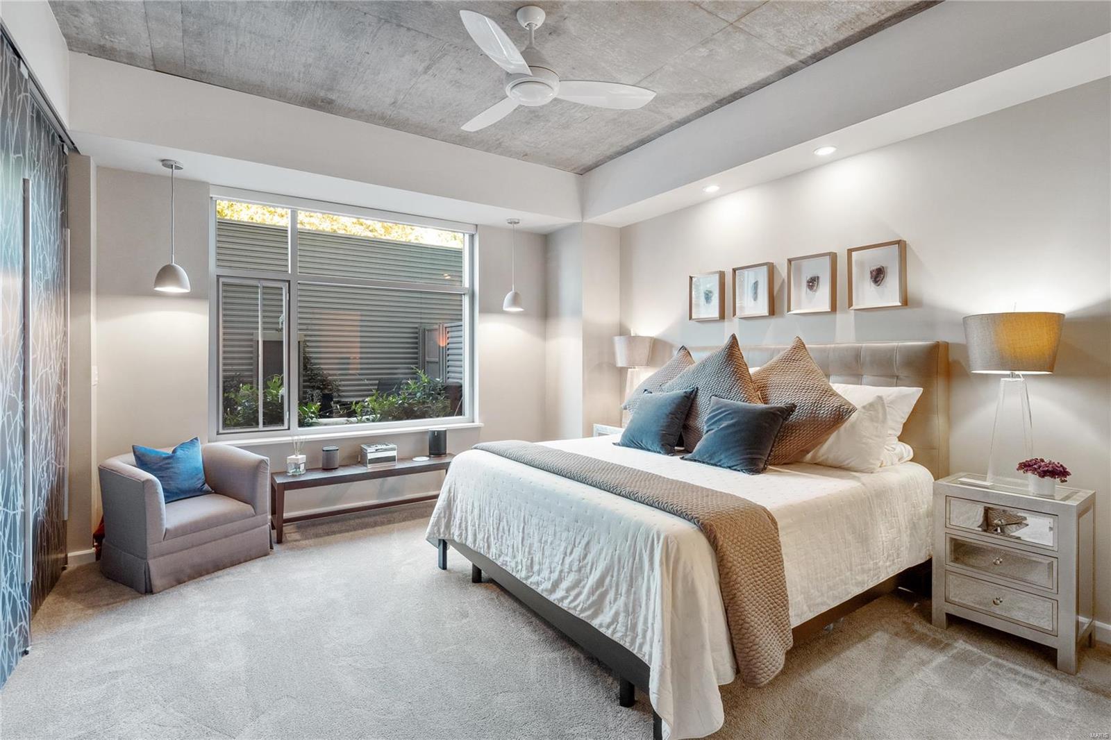 4545 Lindell Blvd - Residential