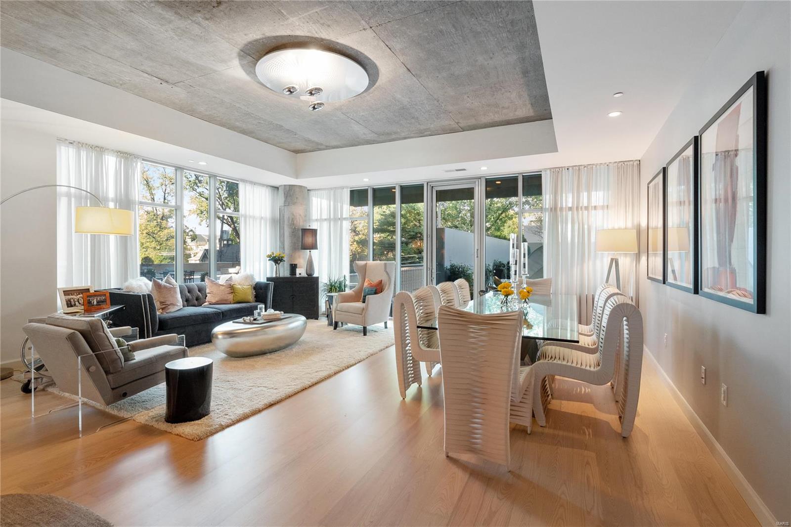 4545 Lindell Blvd - Residential