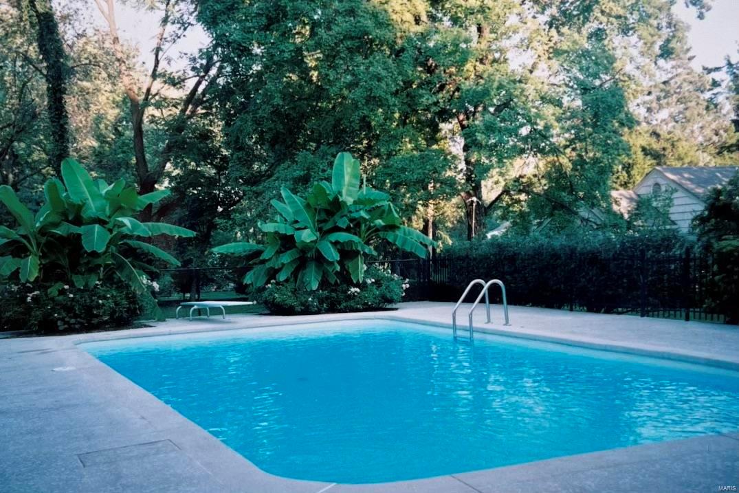 Georgian Acres - Residential