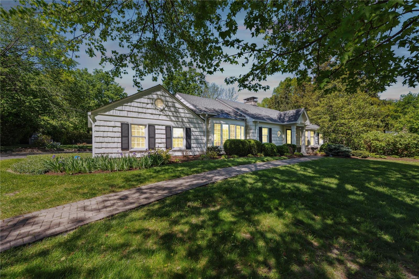 Georgian Acres - Residential