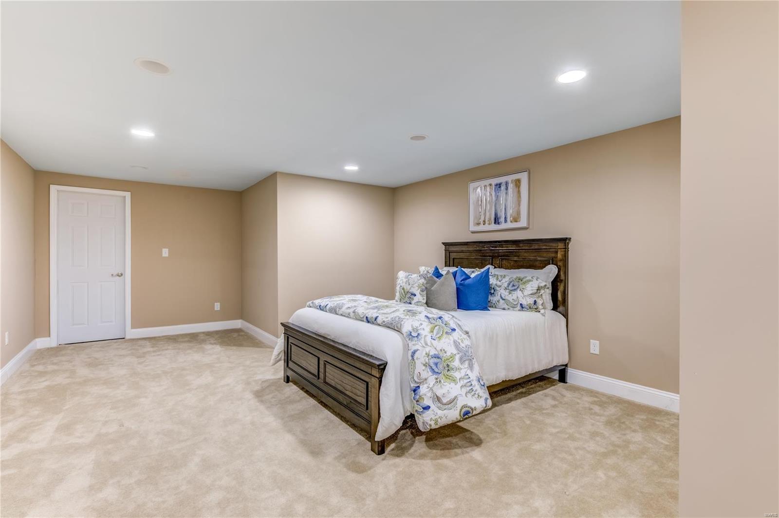 Estates At Town & Country Crossing - Residential