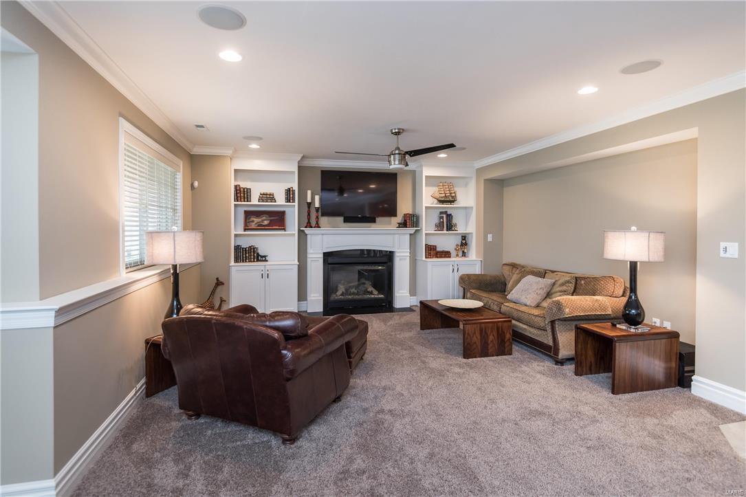 Villas At Meadowbrook - Residential