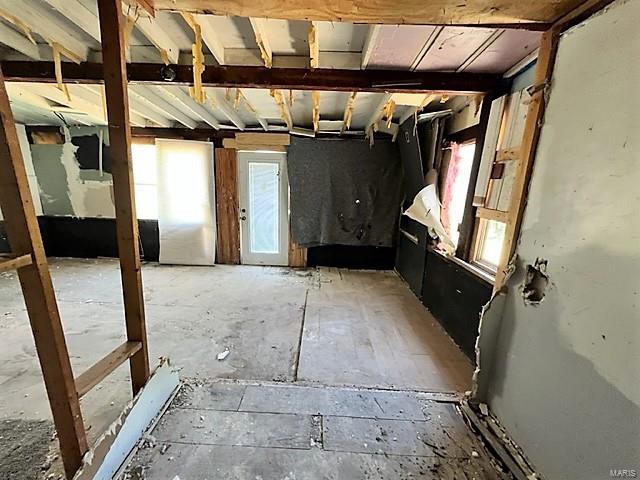 Iveland - Residential