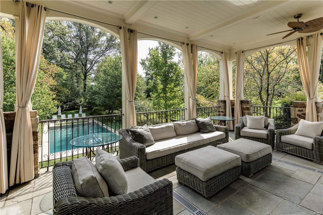 Warson Corner - Residential