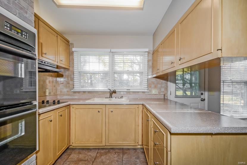 Wedgwood 4 - Residential Lease