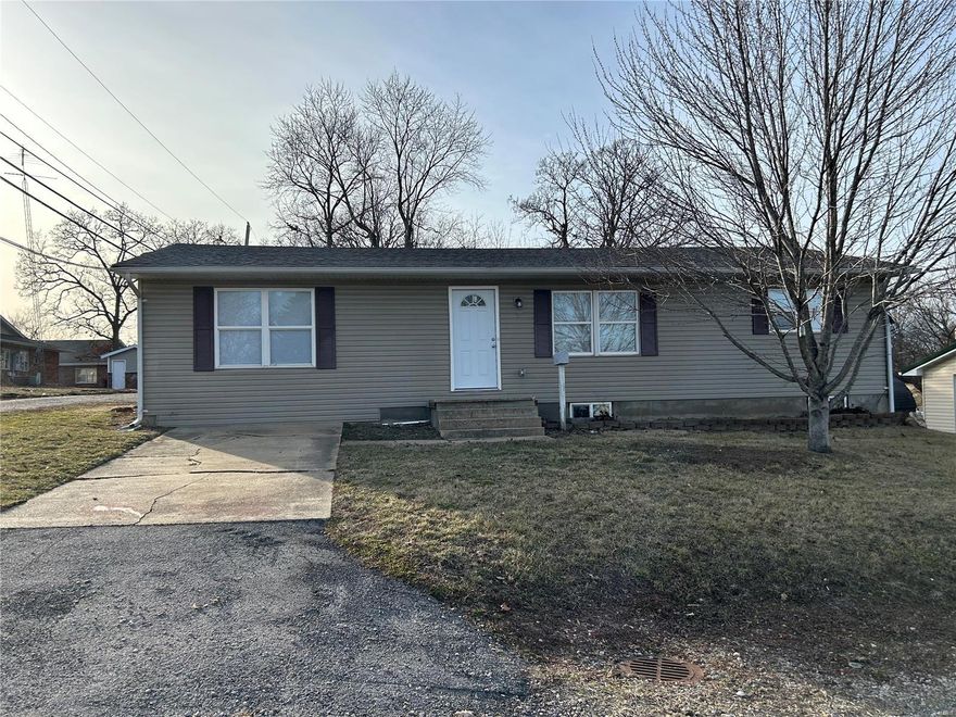 This newly renovated home is as close to brand new as you can get. New Roof, Furnace/AC, Hot Water Heater, All New Electric , New Drywall, New Insulation in Walls and Attic, New Paint and Flooring throughout , New Bathroom Vanities , Custom Ceramic Tile in Hall Bathroom, Master bathroom has separate vanity area with counter top, New Kitchen Cabinets and Counter top , All new lights and ceiling  fans. New Interior and Exterior Doors on Main level . It doesn't stop there, seller has included all new stainless-steel appliances ! Bonus....its located all within minutes to schools, parks, restaurants and stores and SELLER WILL PAY CLOSING COSTS.
Furniture and staging items stay with home at no additional value to the  home.  Enjoy the luxury of moving into a home that looks and feels brand new!!