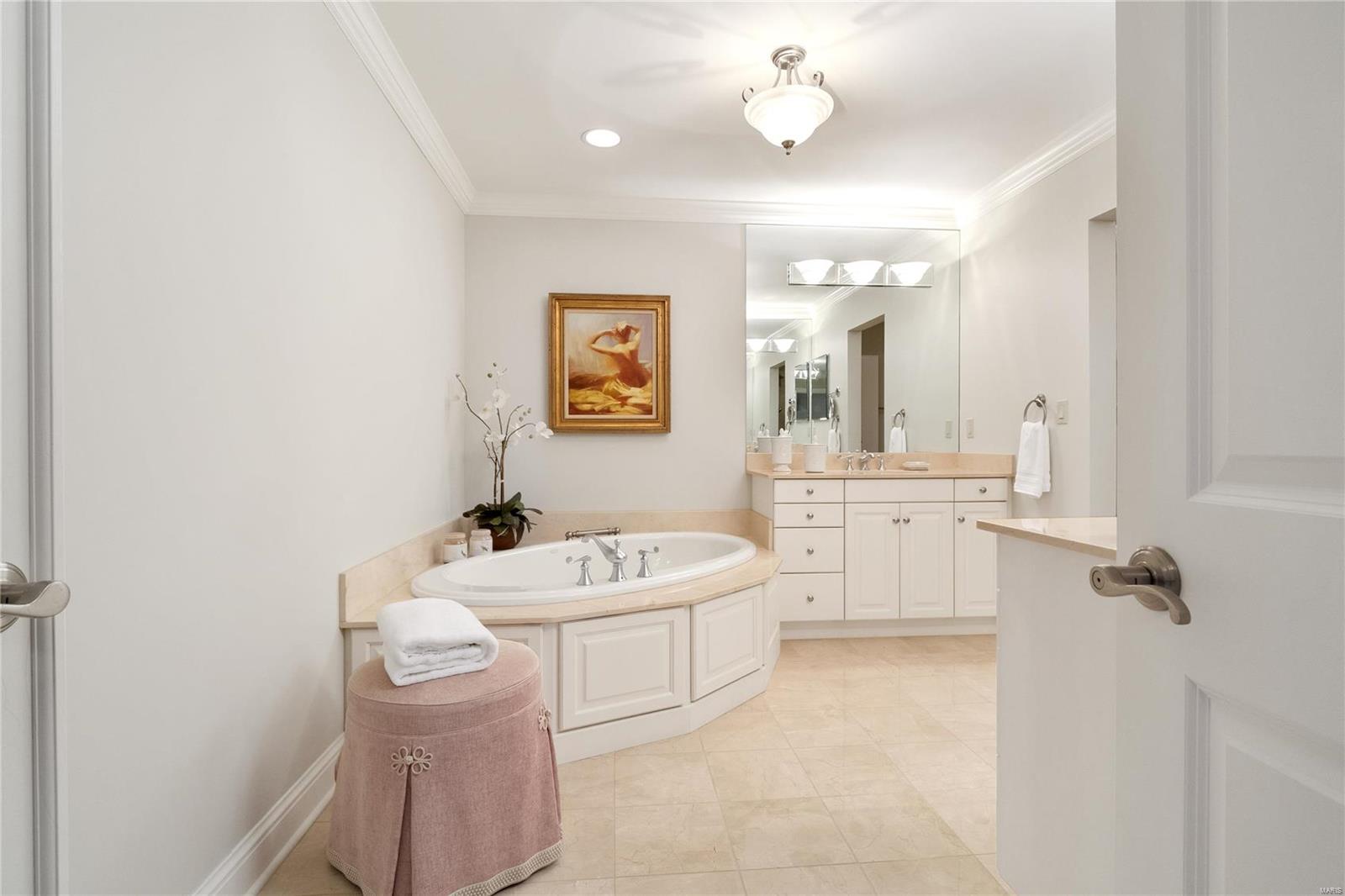 Plaza In Clayton A Condo Amd & - Residential