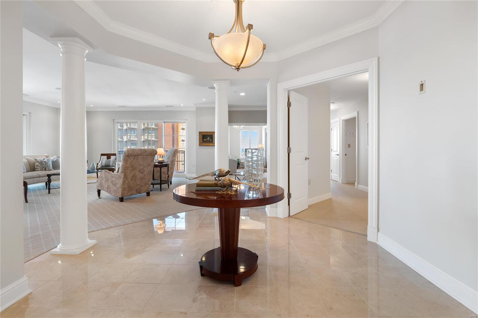 Plaza In Clayton A Condo Amd & - Residential