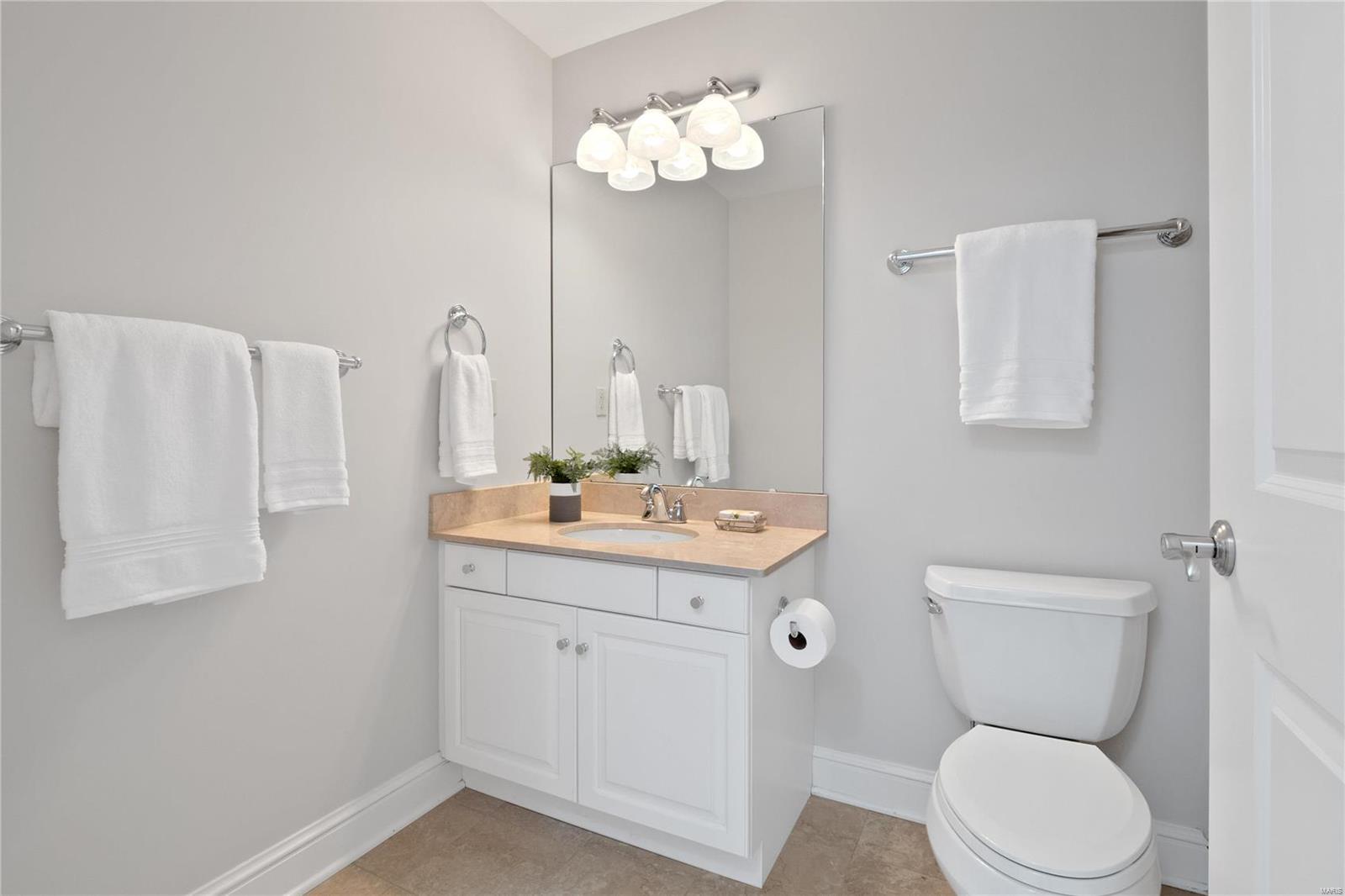 Plaza In Clayton A Condo Amd & - Residential