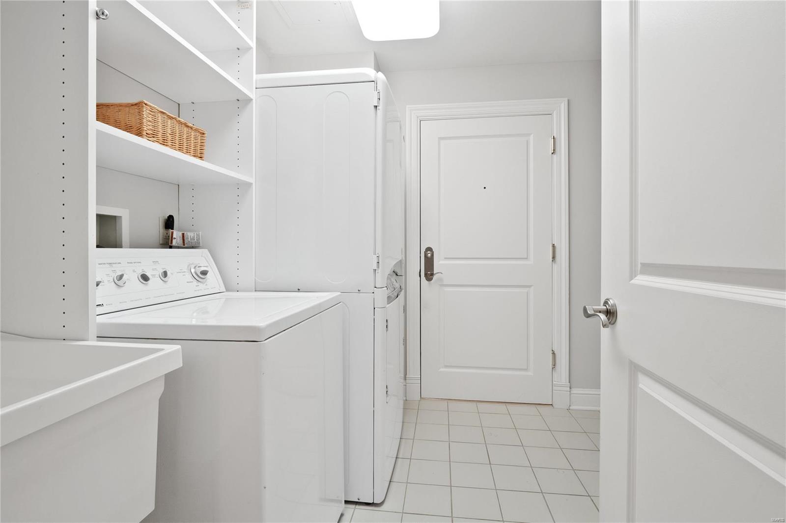 Plaza In Clayton A Condo Amd & - Residential