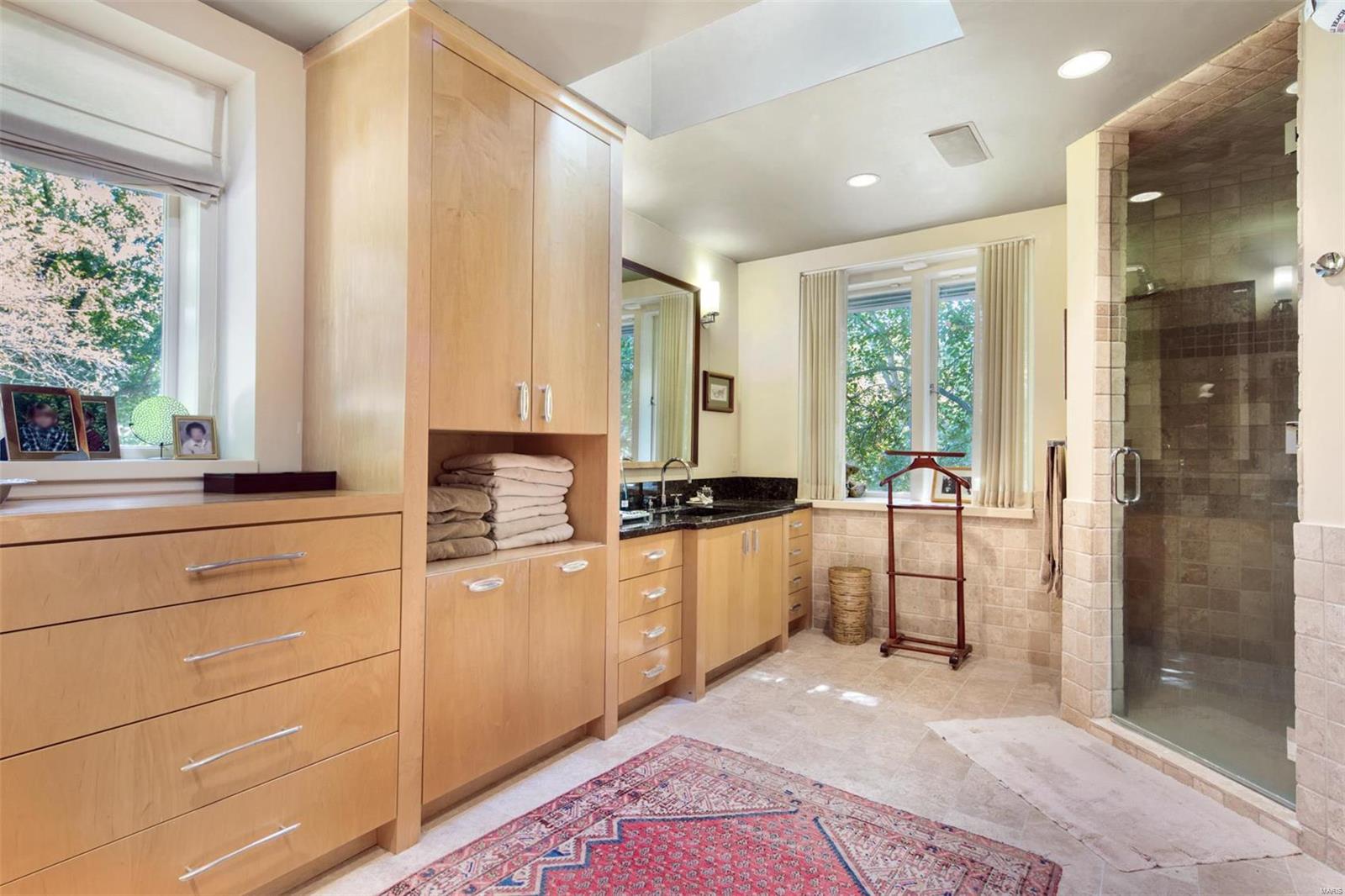 David Finke Estate - Residential