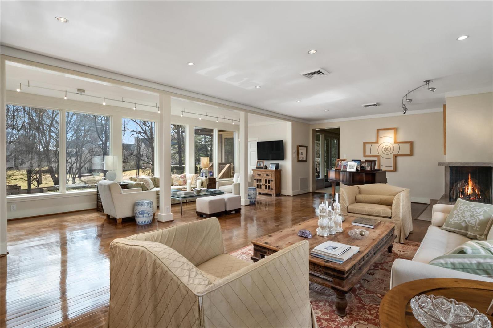 David Finke Estate - Residential