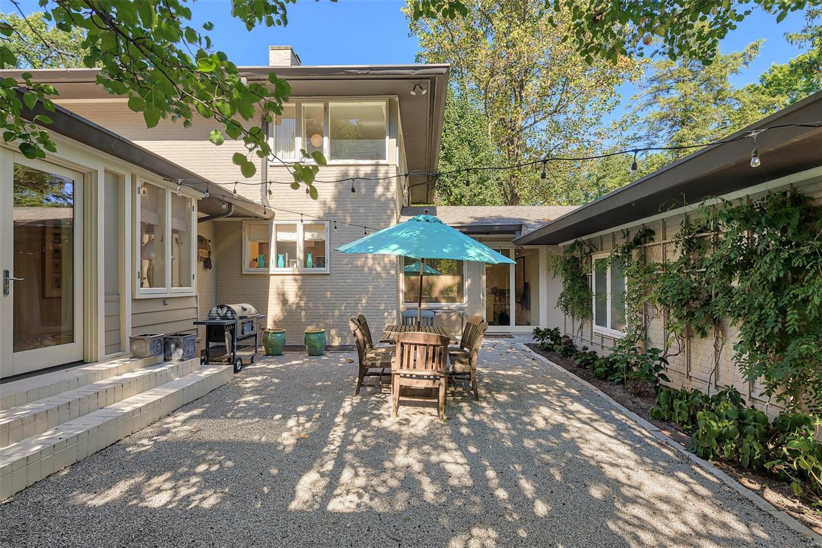 David Finke Estate - Residential