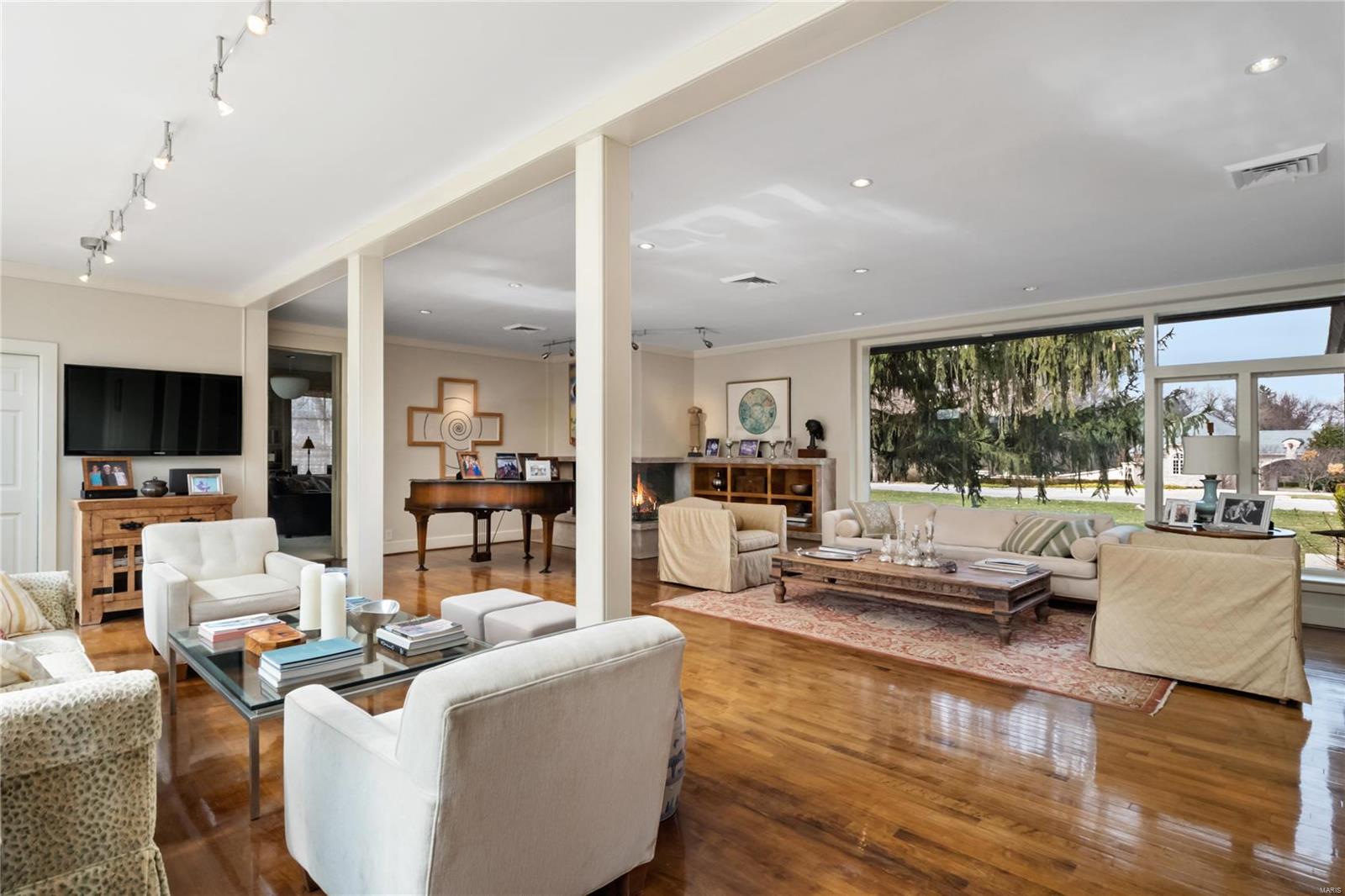 David Finke Estate - Residential