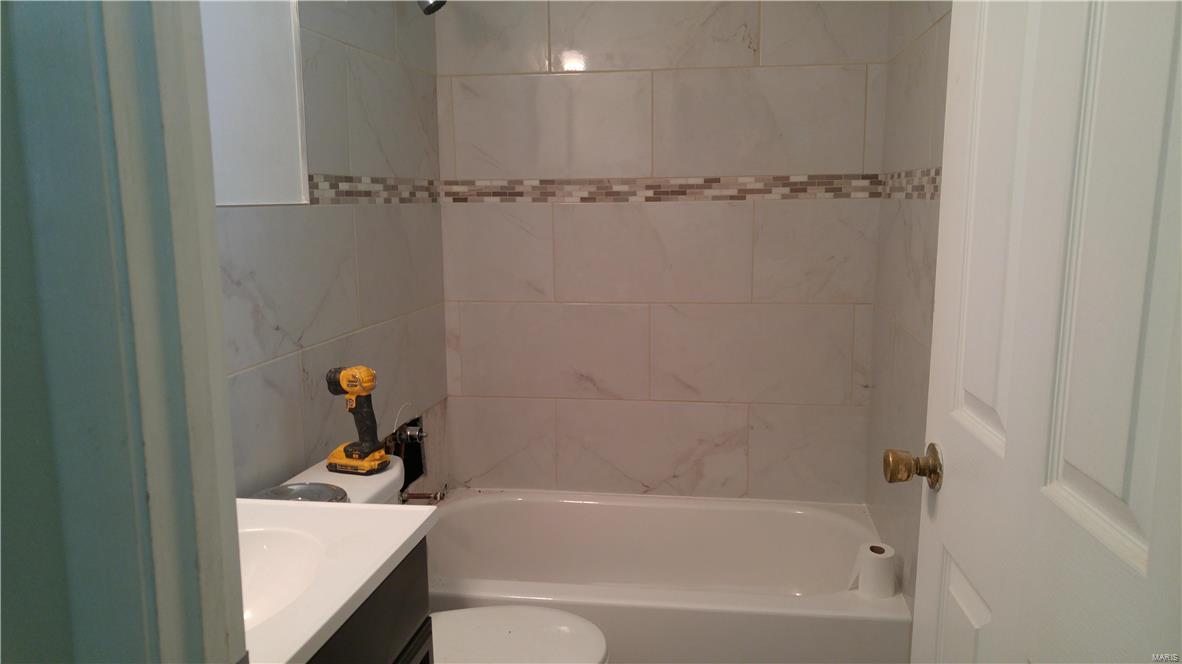 Loretto Manor Add - Residential Lease
