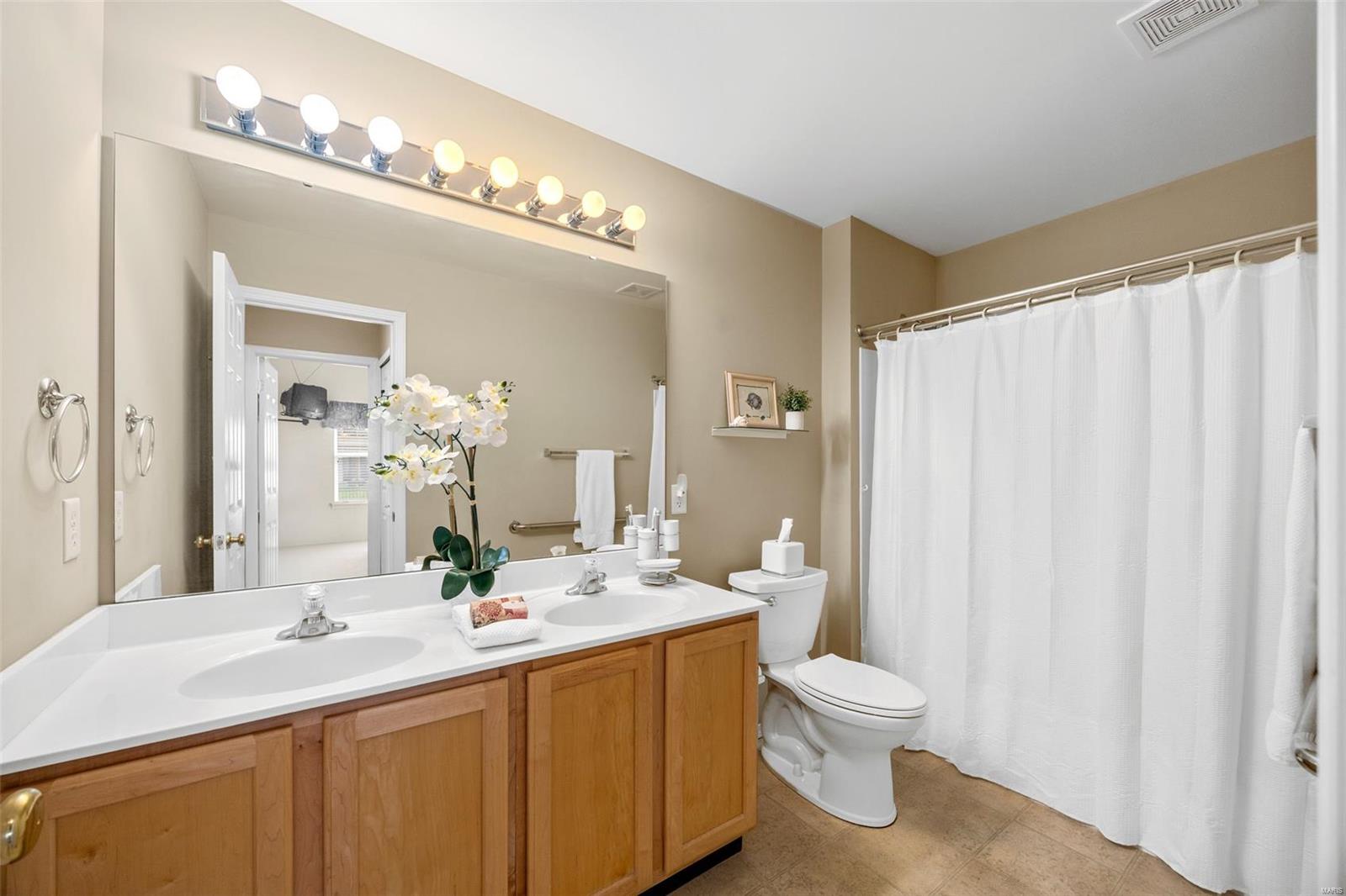 O'Fallon, Missouri 63366, United States, 2 Bedrooms Bedrooms, ,2 BathroomsBathrooms,Residential,Pending,109376