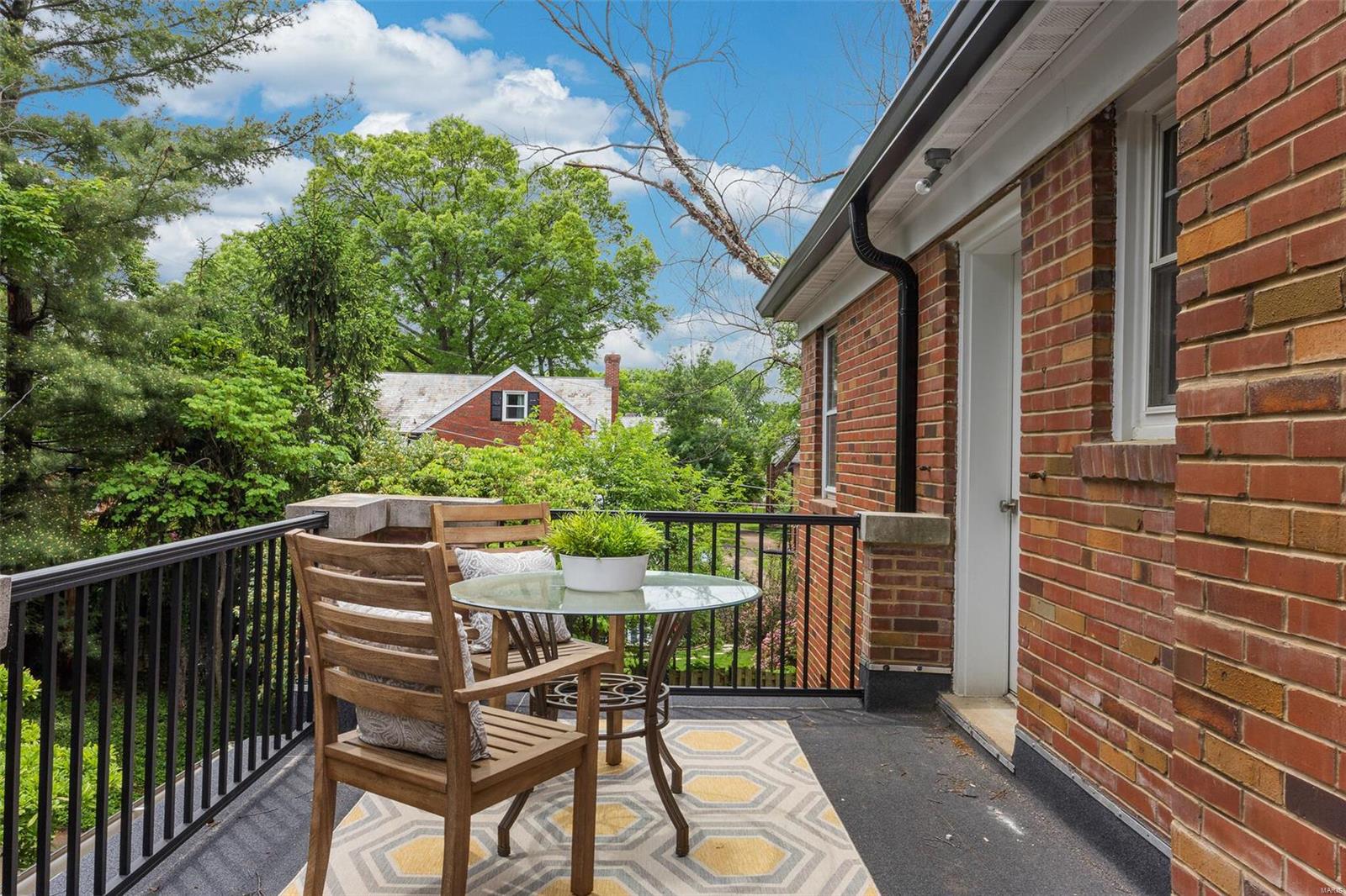 Davis Place - Residential