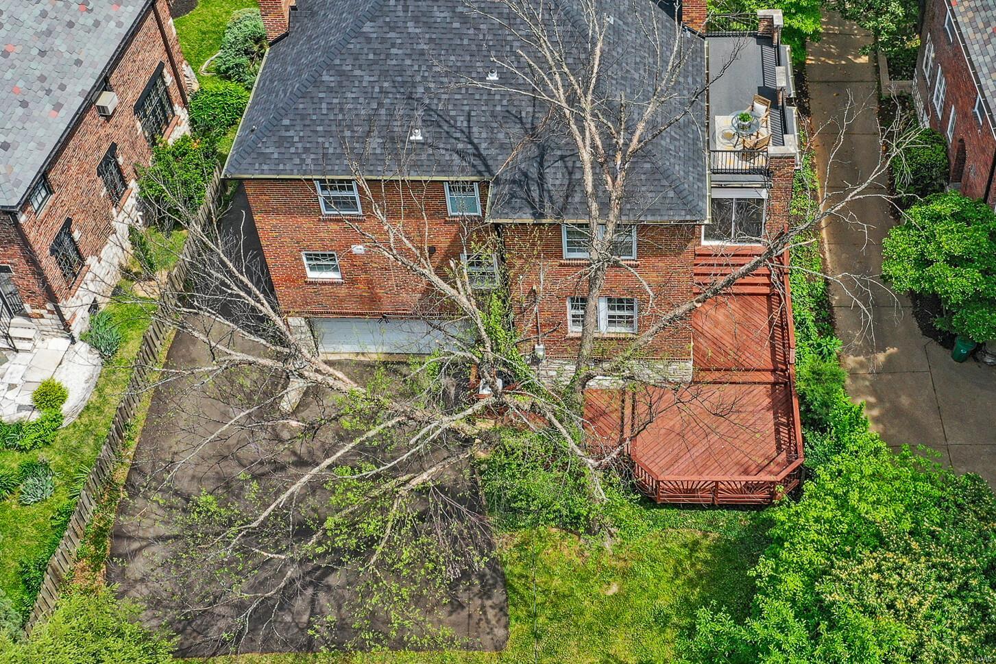 Davis Place - Residential