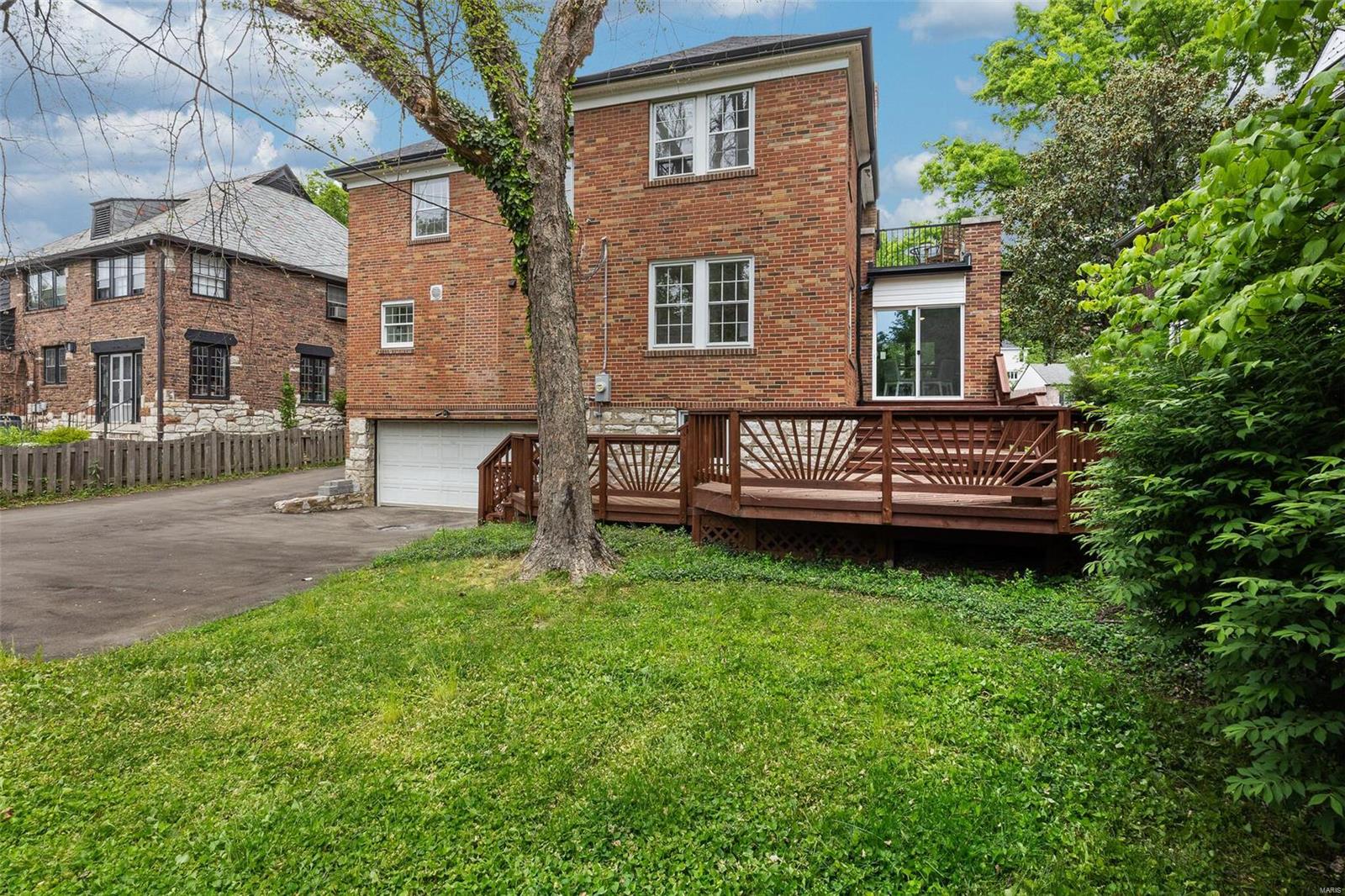 Davis Place - Residential