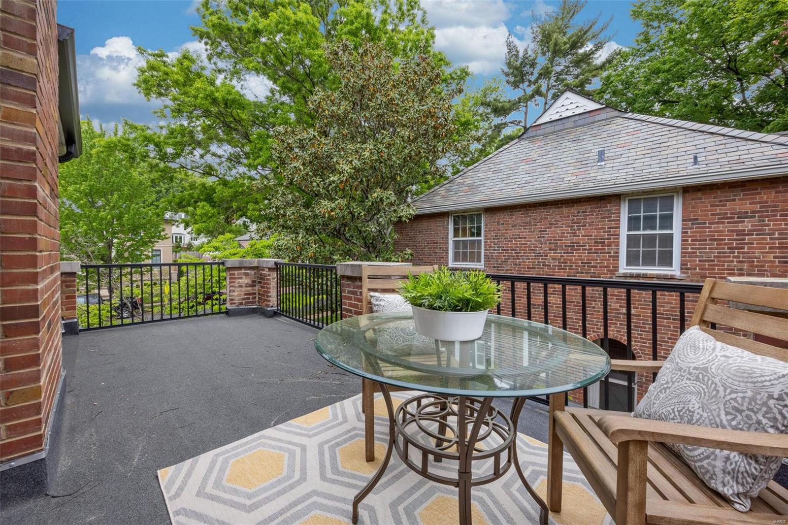 Davis Place - Residential