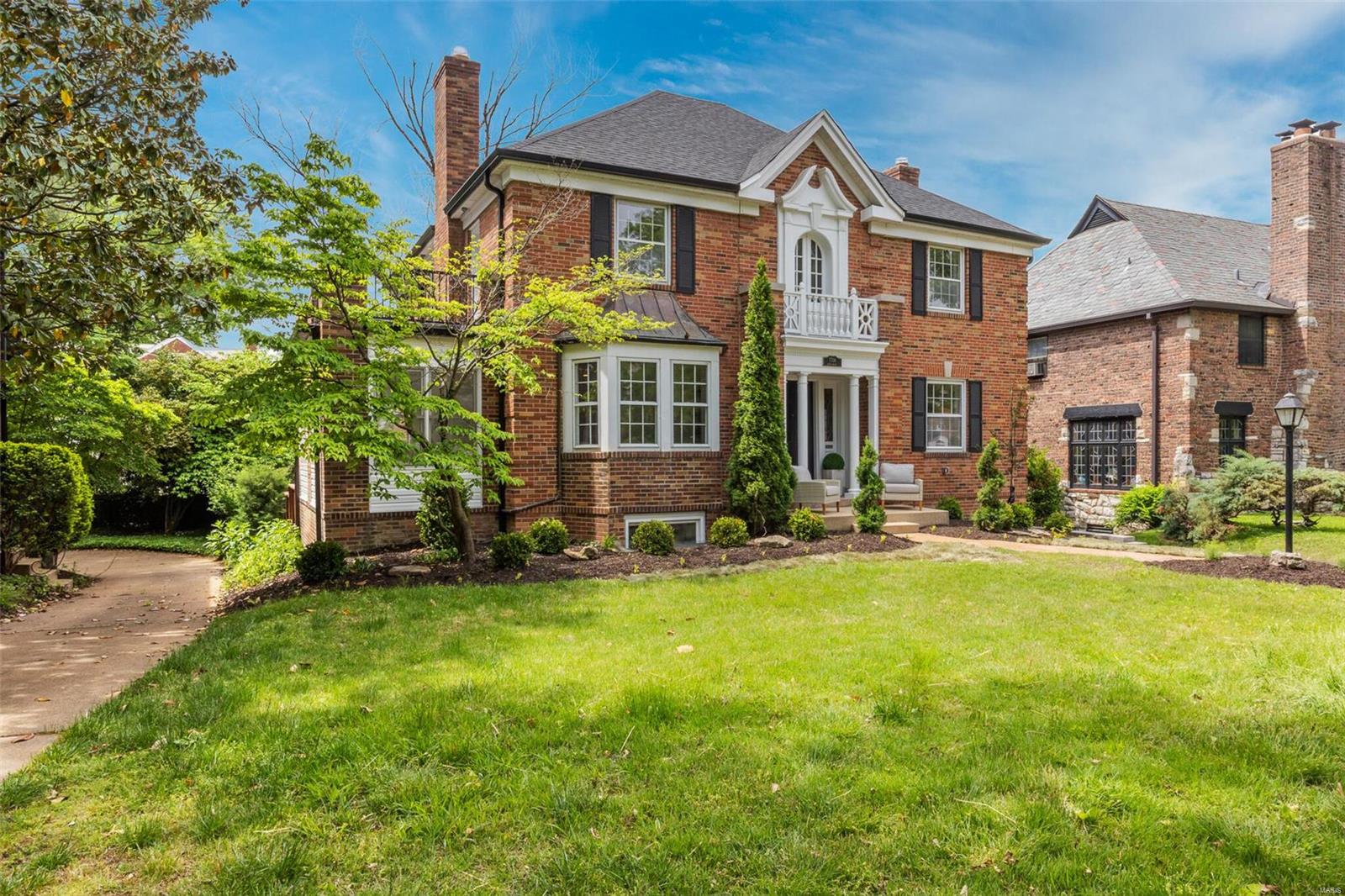 Davis Place - Residential