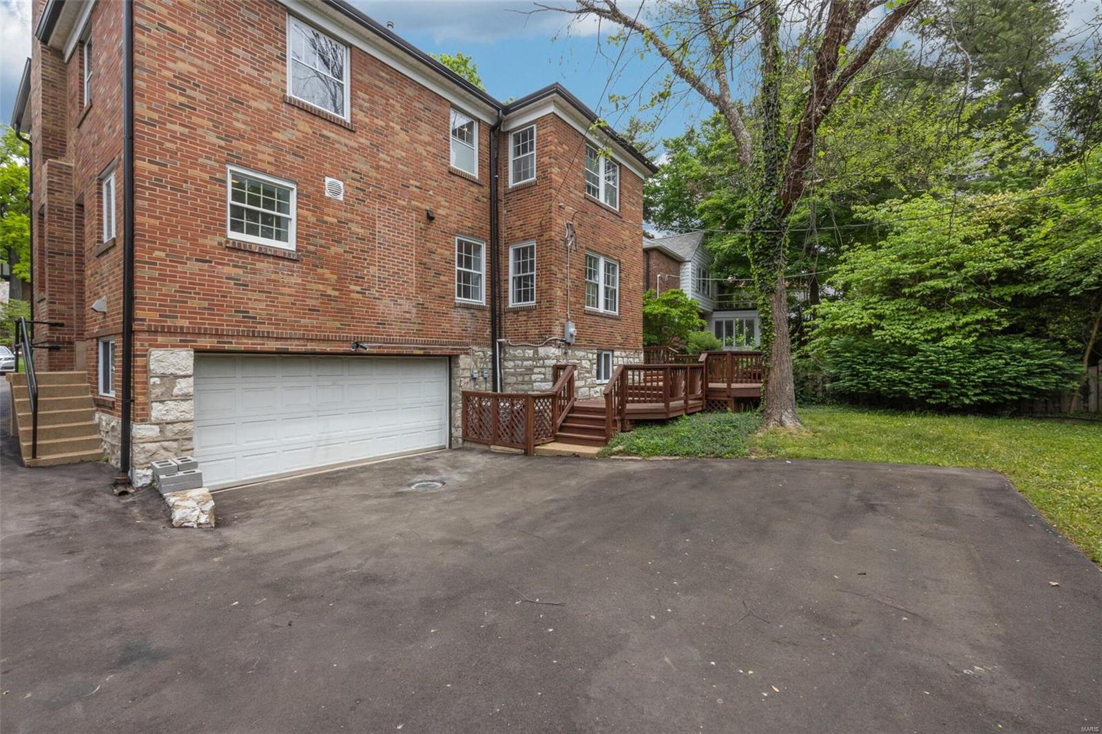 Davis Place - Residential