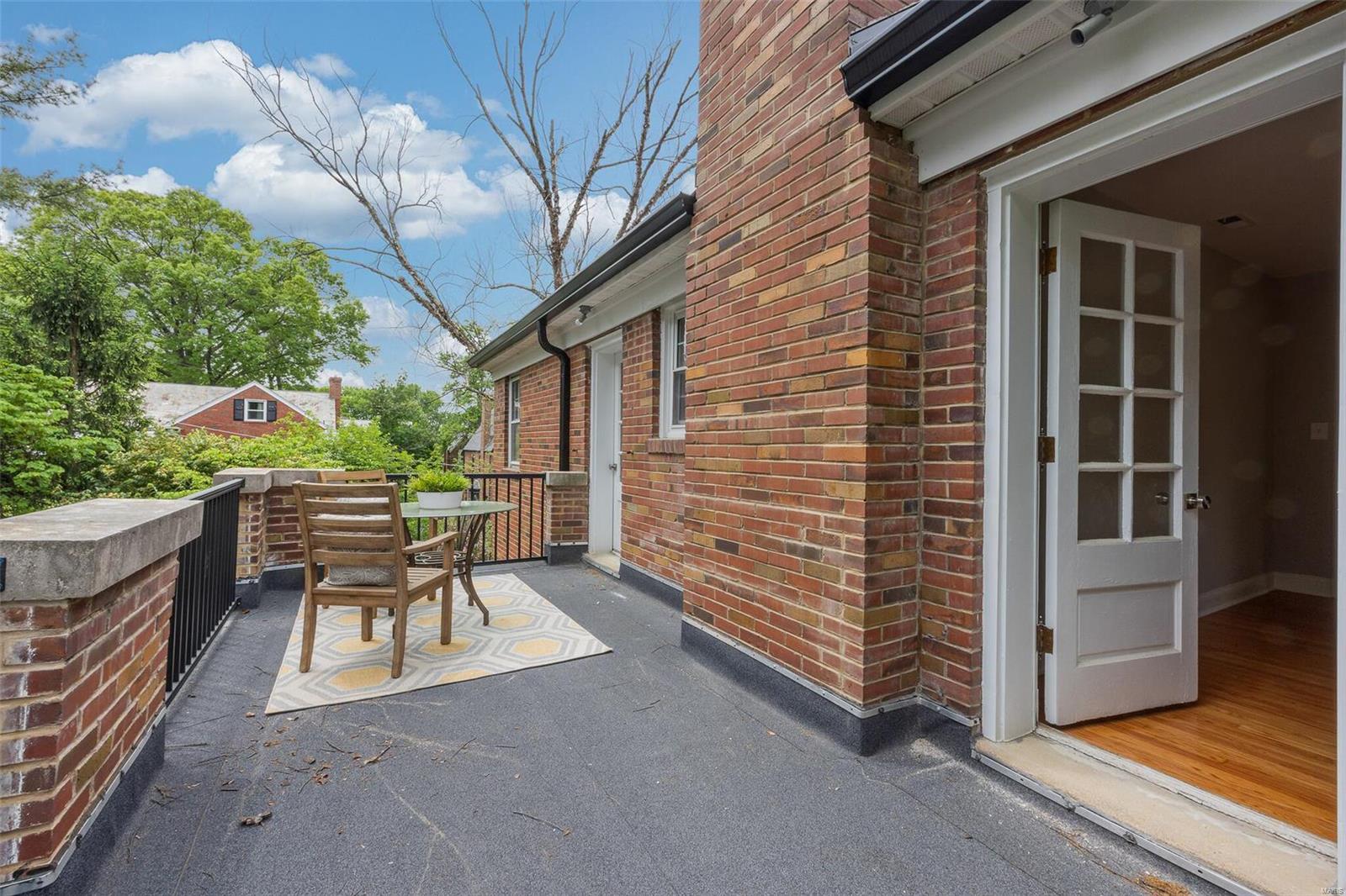 Davis Place - Residential