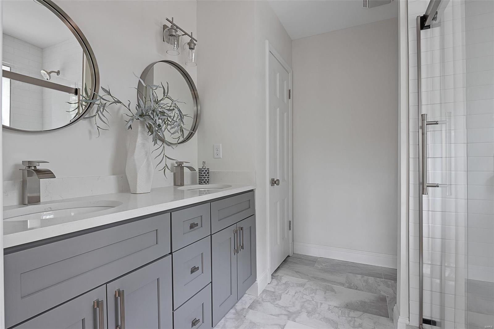 Davis Place - Residential