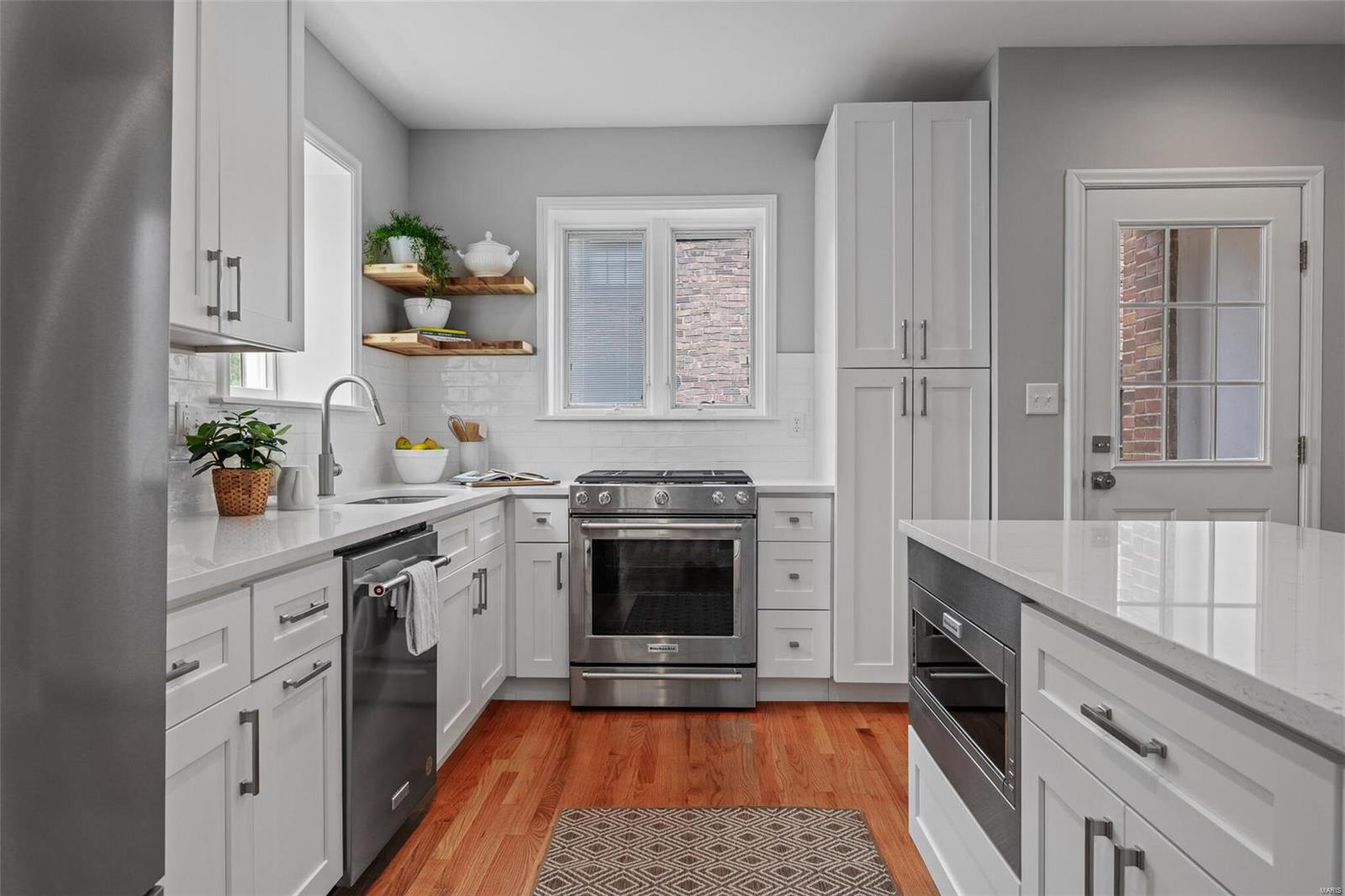 Davis Place - Residential