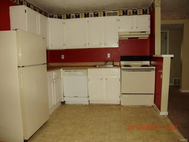 Oakville Commons Condo - Residential