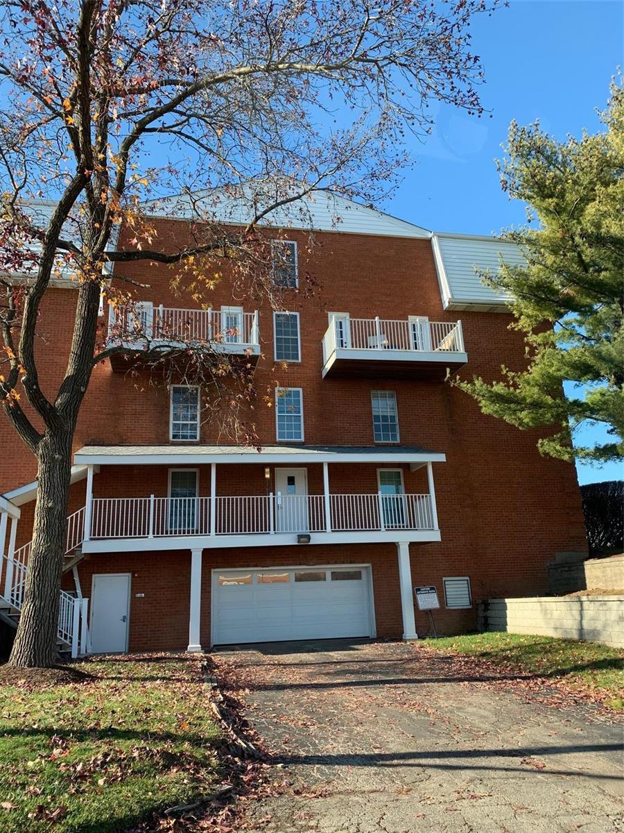 Manors At Village Green Condo The - Residential