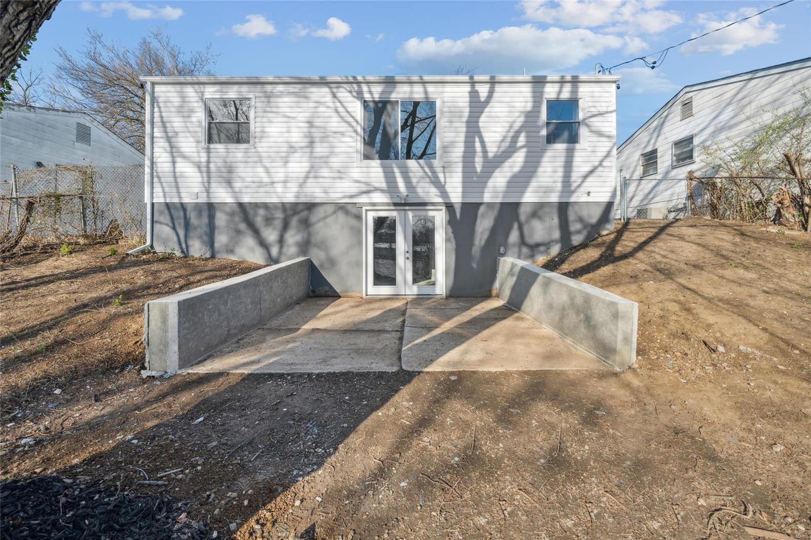 St Louis, Missouri 63136, United States, 3 Bedrooms Bedrooms, ,2 BathroomsBathrooms,Residential,Active,910