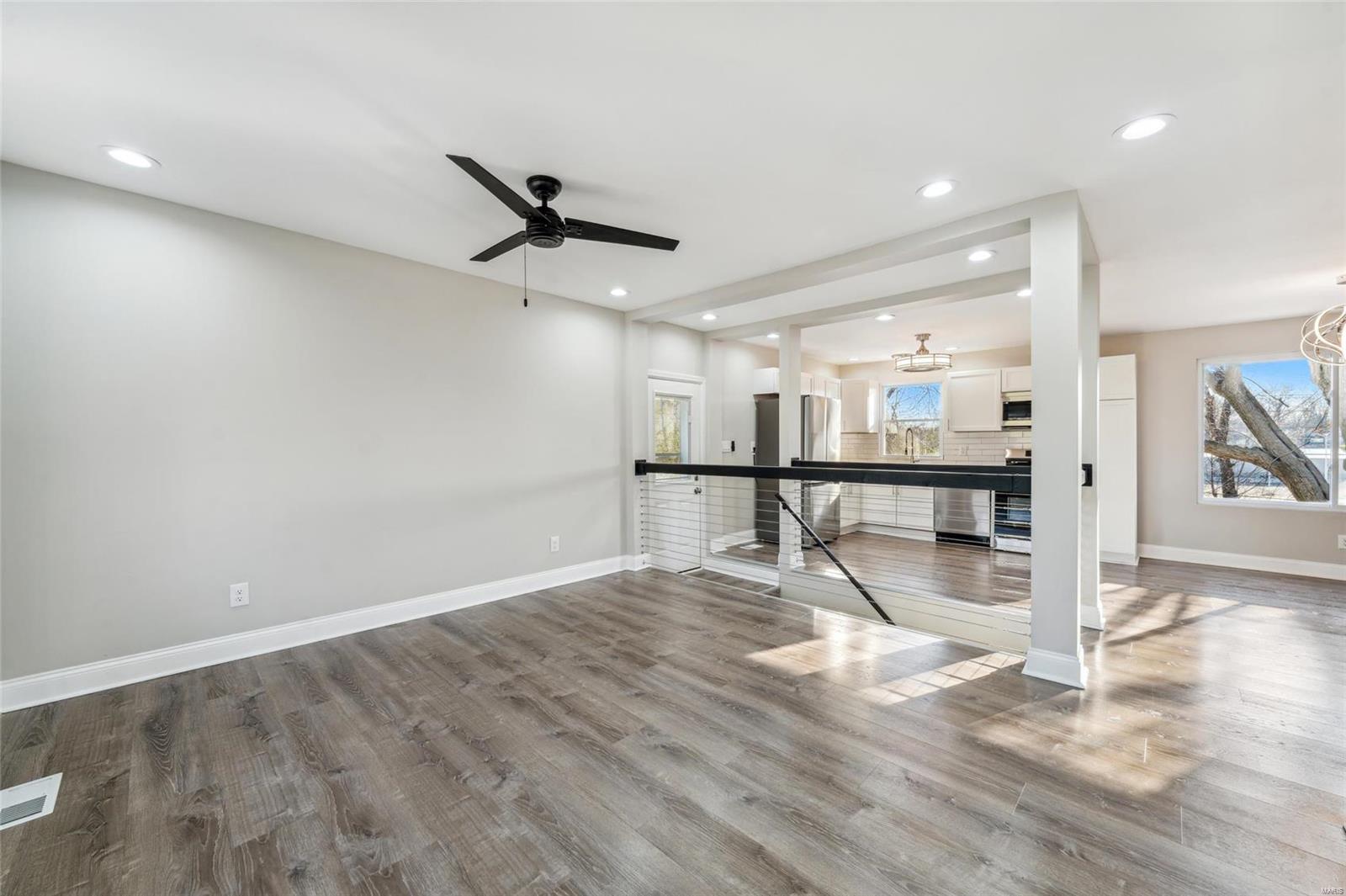 St Louis, Missouri 63136, United States, 3 Bedrooms Bedrooms, ,2 BathroomsBathrooms,Residential,Active,910